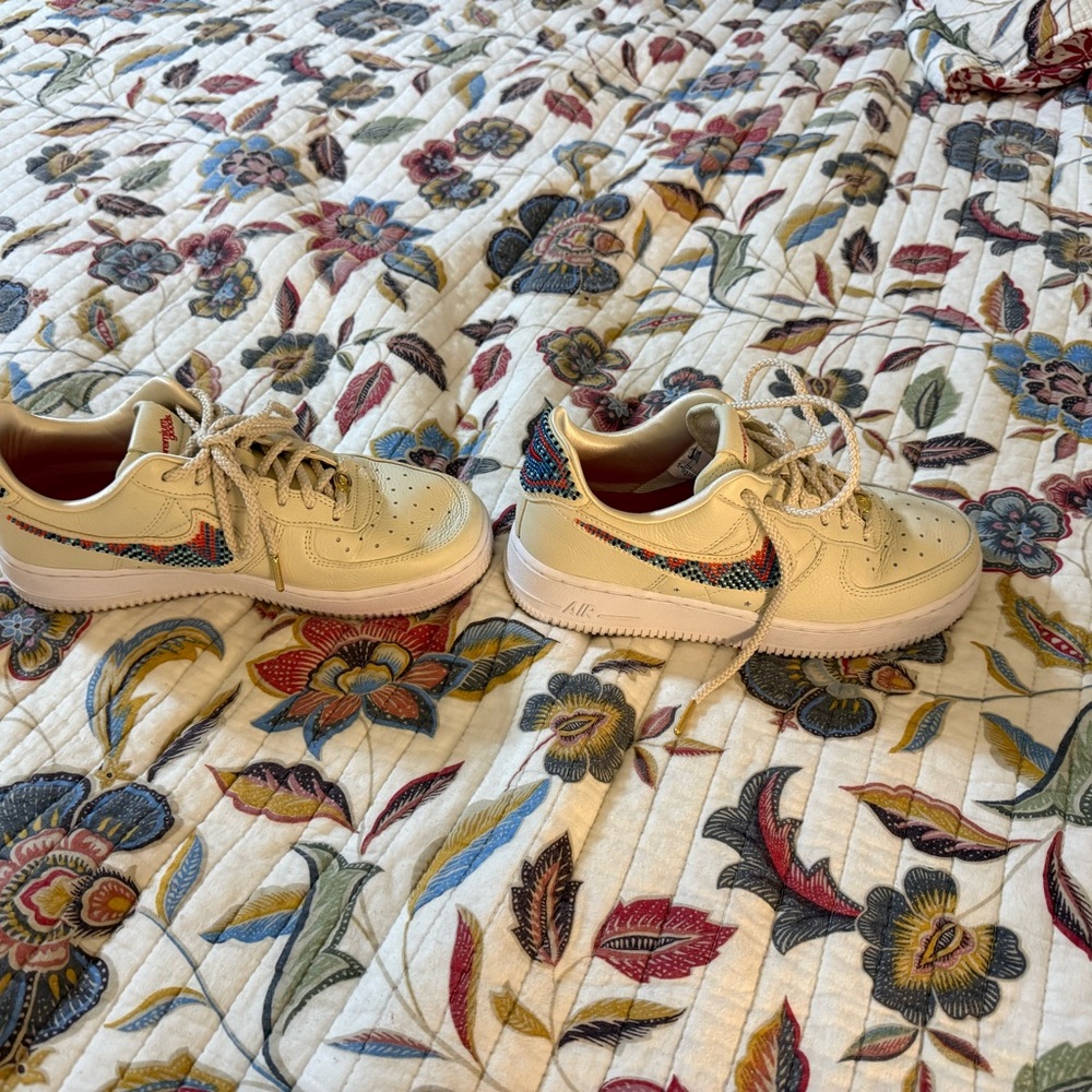 Colorful Patterned Sneakers - Picture 4 of 13